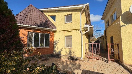 Продаємо Будинок по вул Дубки (біля В Великого, площі Артема)