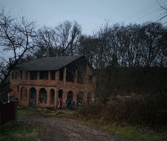 Житловий будинок: м. Чернівці, вул. Барнаульська, буд. 10-Б