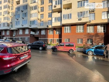 Польова вулиця, район Солом'янський, Київ, вул. Польова 73, площа 830 кв. м • ID 25670151