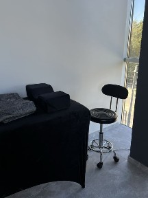 Суборенда кушетки для майстра нарощування вій/перманент