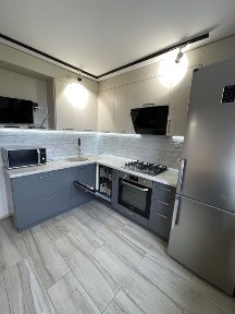 2 кімнатна квартира митниця пляж «Живчик»