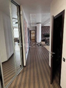 Оренда ексклюзивної 4-кімнатної квартири в історичному Подолі