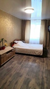 2-х кім квартира студія в центрі Ізюма подобово