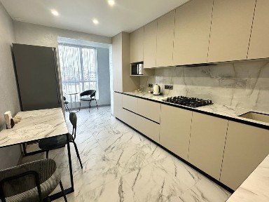 Нова 1к квартира з сучасним ремонтом