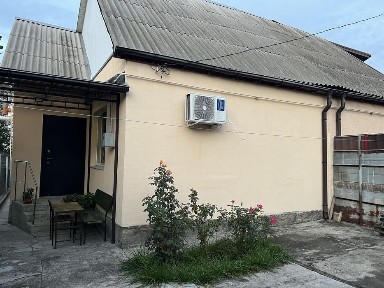 Здам пів будинку Космос Ремонт