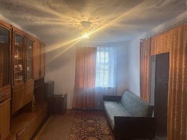 Будинок на окраїні міста Хмільник