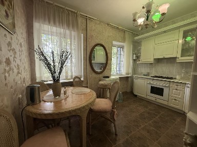 Квартира в центре Одессы на Осипова 80м. кв