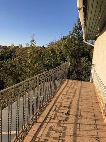 Продам дом возле моря