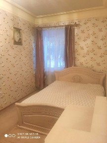 Сдам 2-х к на Янтарной Калиновая с автономкой и местом для авто.