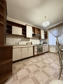 ЦЕНТР! Продам Велику 3 кімн. кв по вул. Пушкіна