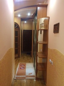 Оренда та продаж 3-х кімнатну квартиру