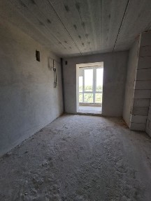 Продаж просторої 1к. кв (54м2) біля річки.