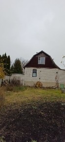 Дача 2 поверхи з гаражем. Вода заведена. В самому селі Благодатне.