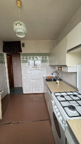 Продаж трикімнатна на ПЗР