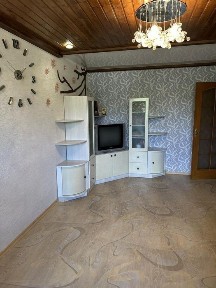 АН Продается 2 к кв 40 лет