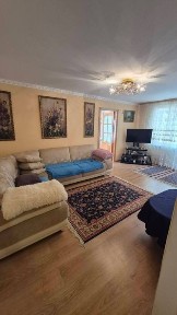 Продам 2-х кімнатну квартиру з ремонтом, з меблями та технікою