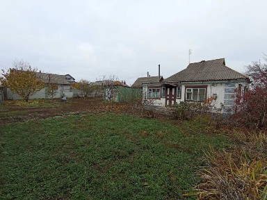 Продам житловий будинок р-н 3 школа