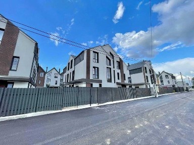 таунхаус на Смерековій, Колоса, Жуляни