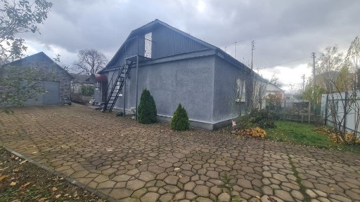 Продається 1/2 частина будинку