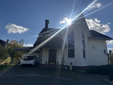 Продається сучасний будинок