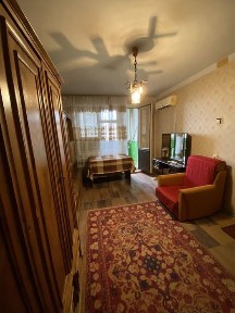 Здається 2х кімнатна квартира в центрі міста (Свято-Миколаївська)