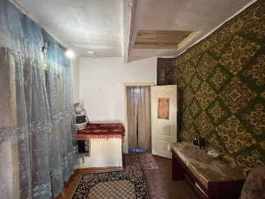 Продаж затишного будинку на Карнаватці