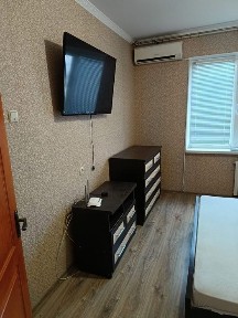 Сучасна квартира на Шуменському. Ліфт працює.