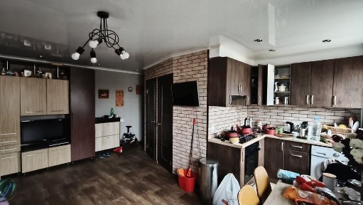 Продаж 3 кімн. квартири в центрі 44 кварталу. З меблями і технікою!