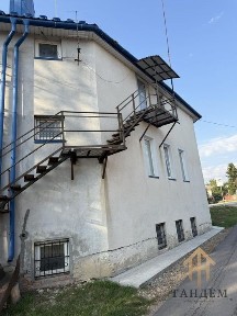 Продаж фасадного приміщення в Смиківцях (біля Тернополя)