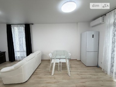 Ленкавського вулиця, район Набережна, Івано-Франківськ, вул. Ленкавського 34 • ID 33676710