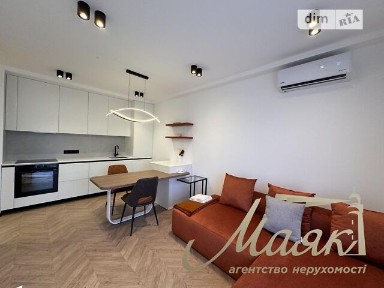 Довготривала оренда 2к квартири на вул. Михайла Максимовича 28Е, кв. 66 • ID 33665250