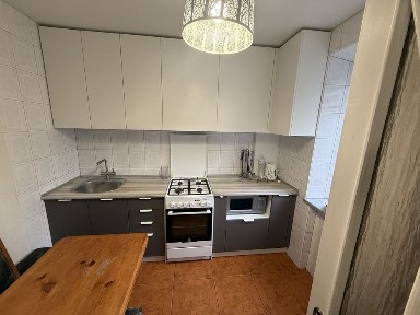 3 кім Центр Міста, меблі та техніка