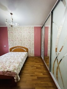 Ціну знижено! Встигніть зняти хорошу 2-х кімн. квартиру в Центрі міста