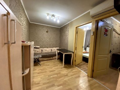 Однокомнатная квартира у метро 23 авгута.