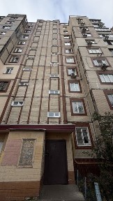 Київ, Деснянський, Каштанова 3