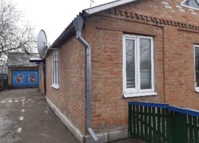 Власник продам будинок під є відновлення розглядаємо