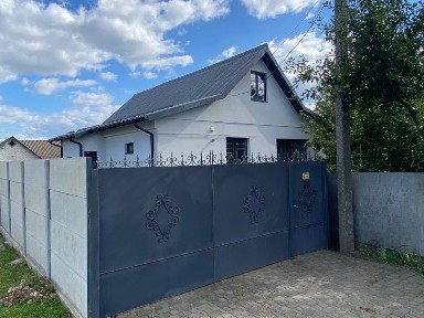 Продам будинок. Район Бам