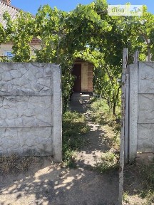 Продаж 1 поверхового будинку з гаражем і ділянкою на 10 соток, 45.4 кв. м, 3 кімнати, на пров. Вишневий 5 • ID 33636800