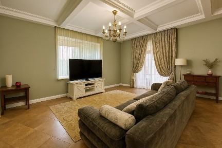 Одеса, Київський, Абрикосовая 17