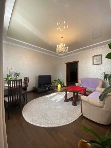 Продається компактний будинок з земельною ділянкою