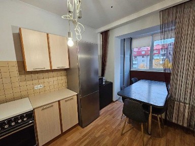 Оренда 1 кім квартири на Гнатюка, поруч парк та озеро