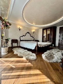 Продаж дворівневої дизайнерської квартири, вул. Червоної Калини