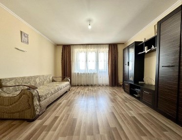 ЗНИЖЕНА ЦІНА! ПРОДАЖ 3 кімнатна квартира ЧЕСЬКОГО ПРОЕКТУ із ремонтом.