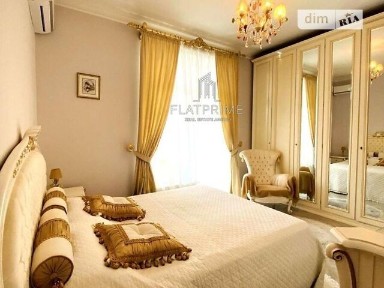 Лесі Українки площа, мікрорайон Саперне Поле, район Печерський, Київ, метро Печерська, пл. Лесі Українки 7В • ID 33700469