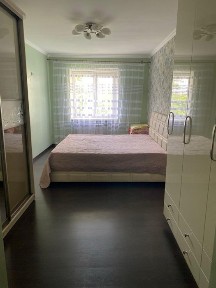 Продається 2-х кімнатна квартира на вул. Незалежності