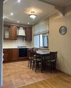 Сдается 3к квартира ул. Брюллова, для семьи, собачка маленькая+