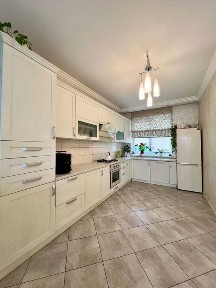 Продаж сучасного котеджу в Сокільниках з ремонтом