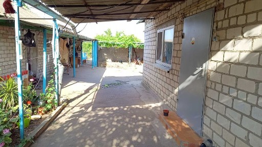 Продам будинок затишний, просторий