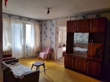 Продам 2-х кімнатну квартиру на 17- му кварталі