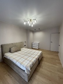 Продаж 3 кімнатної квартири Фаворит